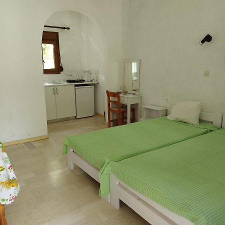 "Patra'S" Apartments Patra Poseidonion Екстер'єр фото
